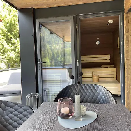 Luxury Sailers Including Premium Summercard Apartment