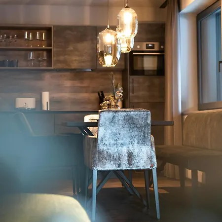 Luxury Sailers Including Premium Summercard Apartment *